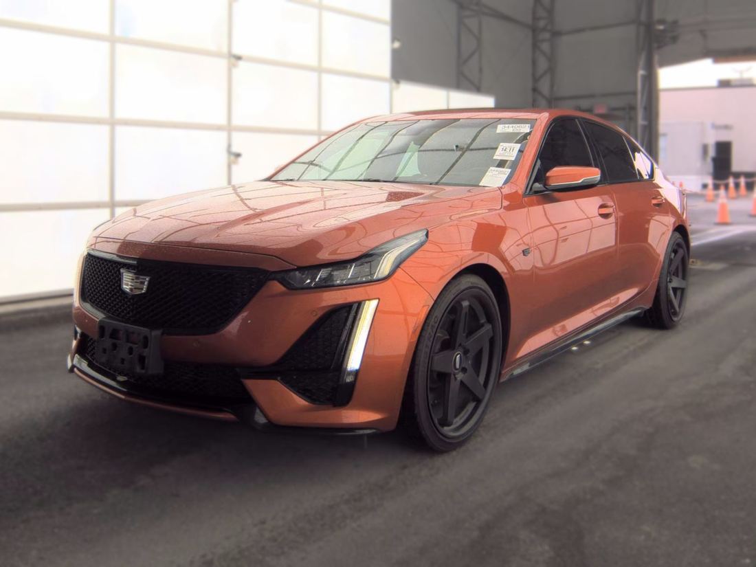 2022 Cadillac Sport