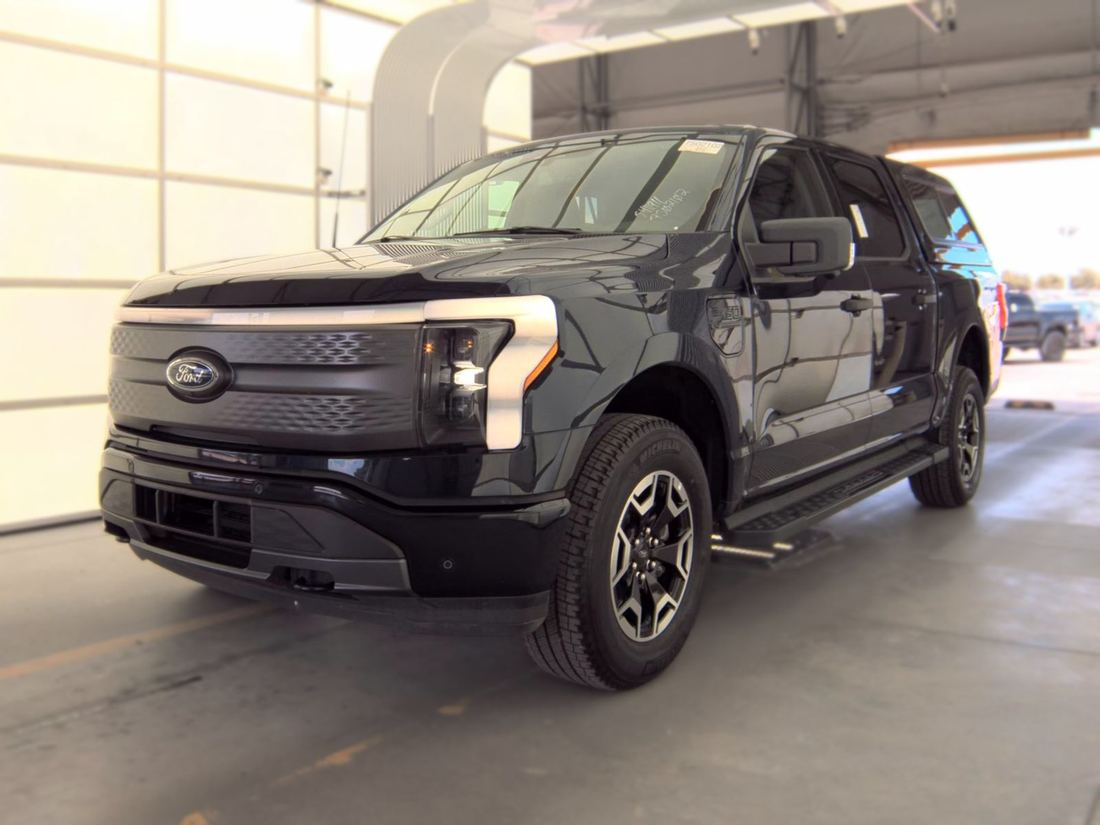 2023 FORD SuperCrew