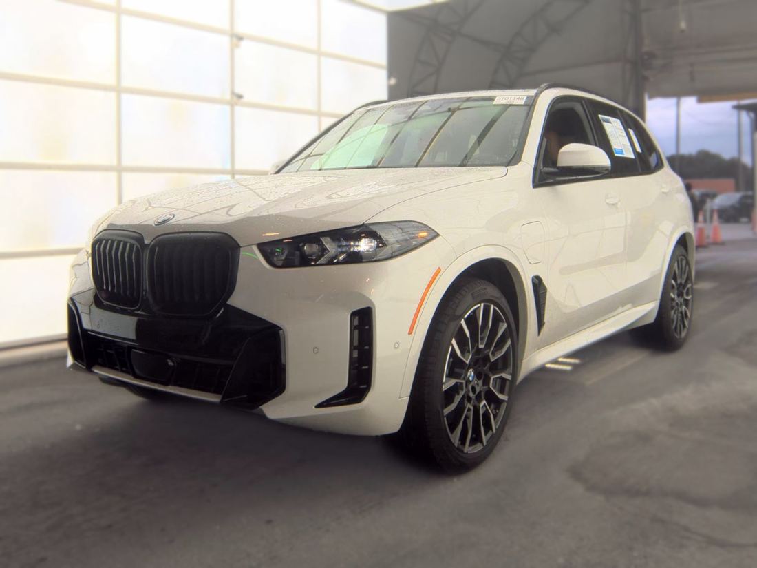 2026 BMW xDrive50e