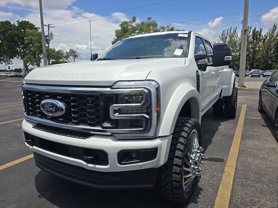 2026 Ford F-Series Super Duty-Dual Rear Wheels