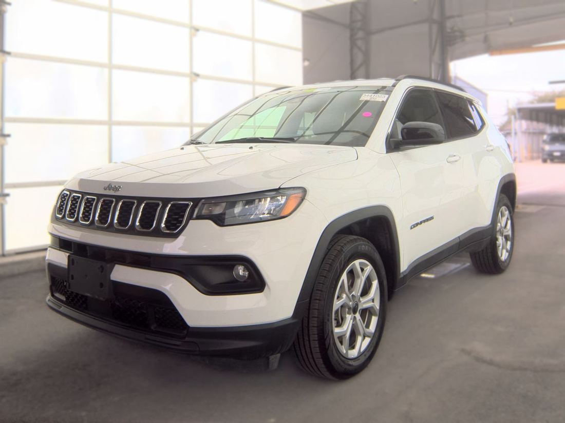 2025 JEEP North, Latitude