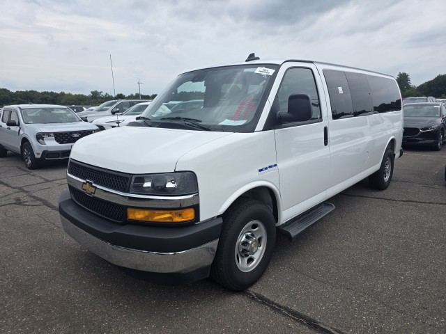 2025 Chevrolet 3500 Passenger