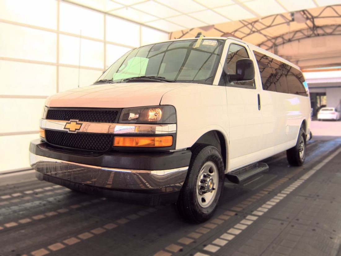 2025 Chevrolet 3500 Passenger