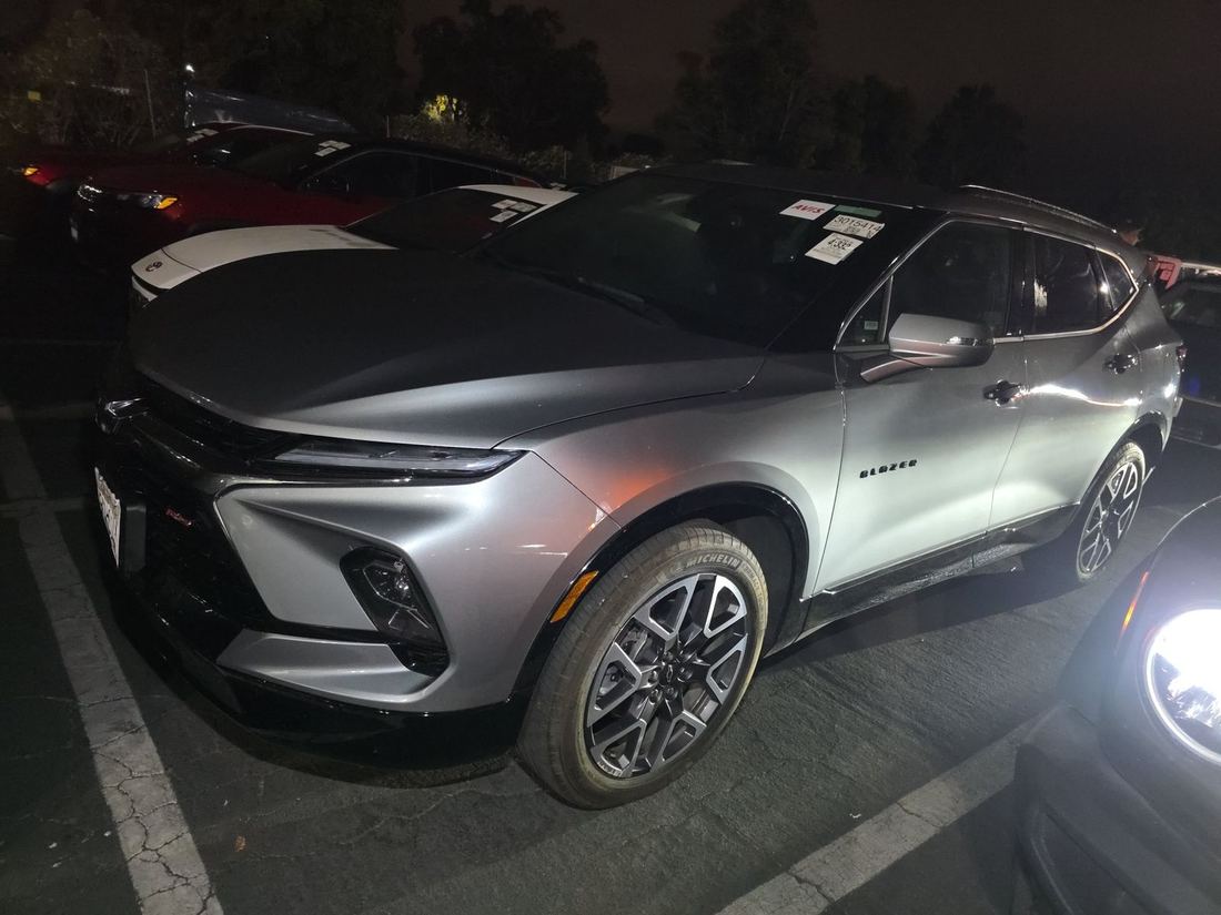 2025 Chevrolet RS