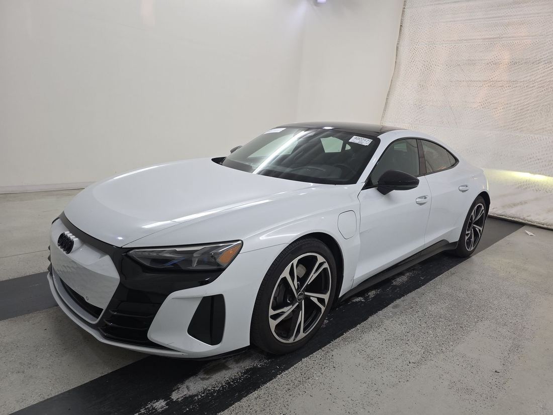 2023 Audi quattro Premium Plus