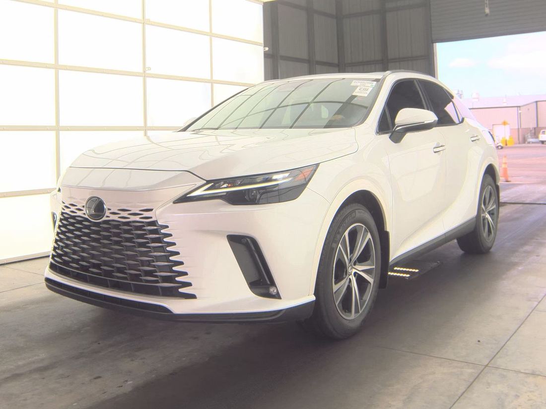 2025 Lexus 15 Series
