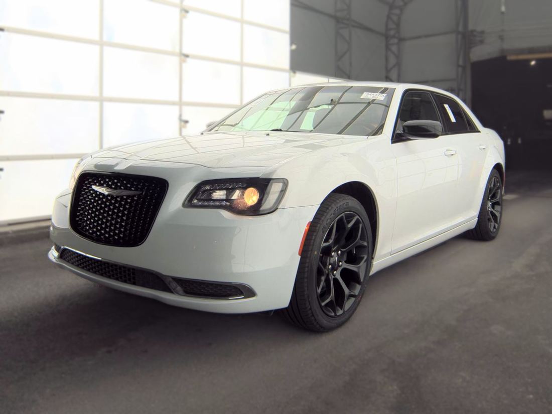 2019 CHRYSLER Touring (US & Can), Limited (BUX)