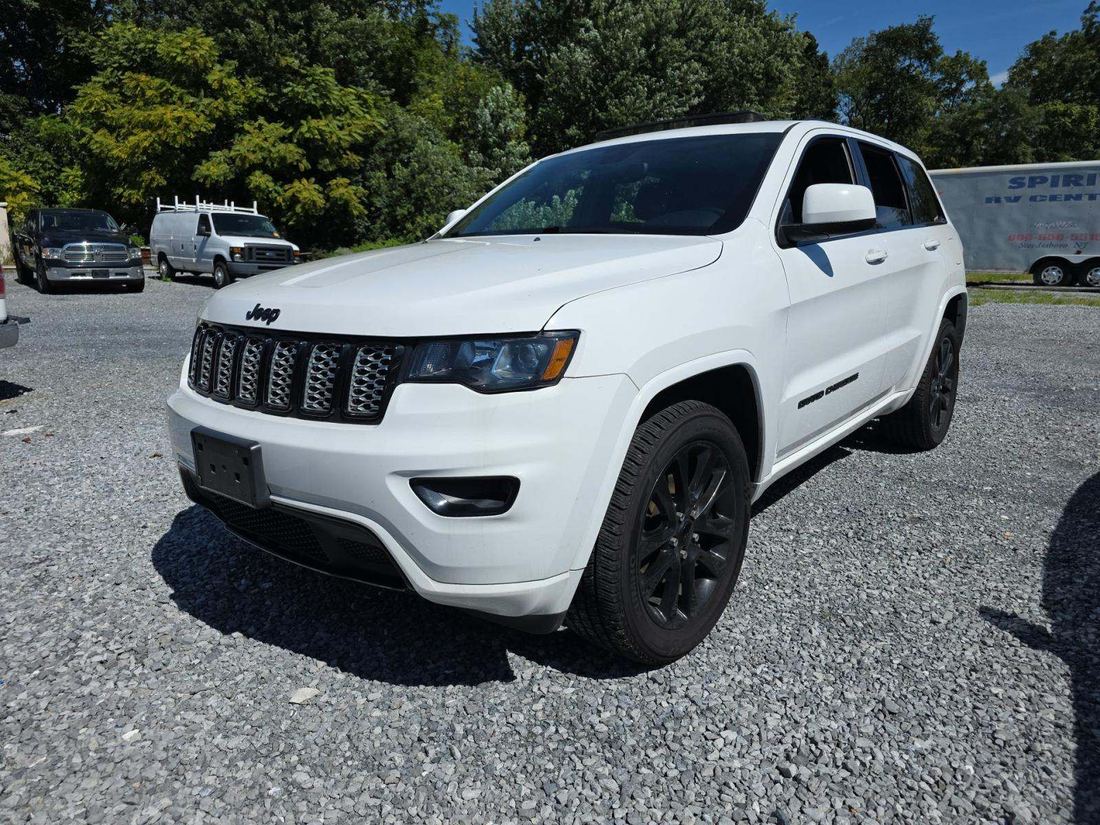 2019 JEEP Laredo