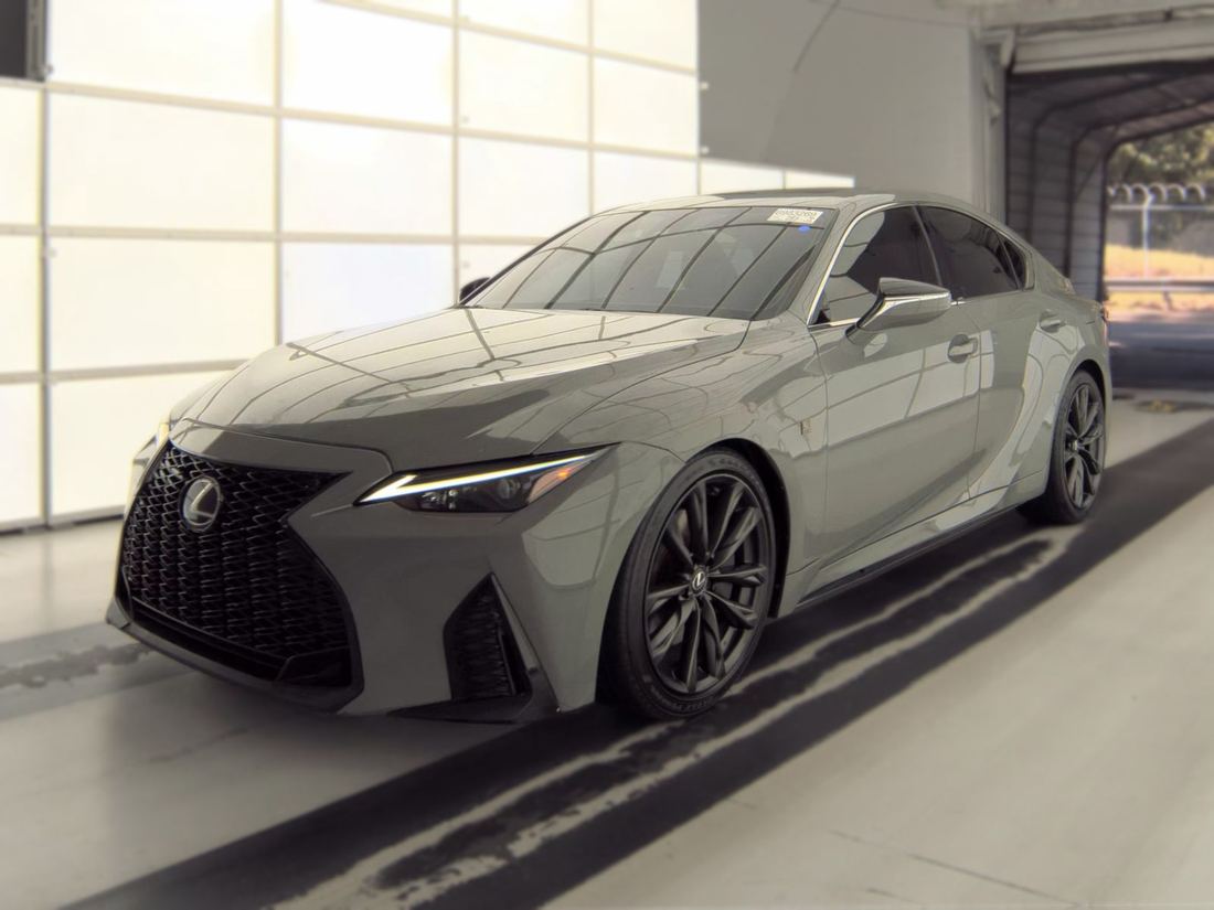 2024 Lexus 31 Series