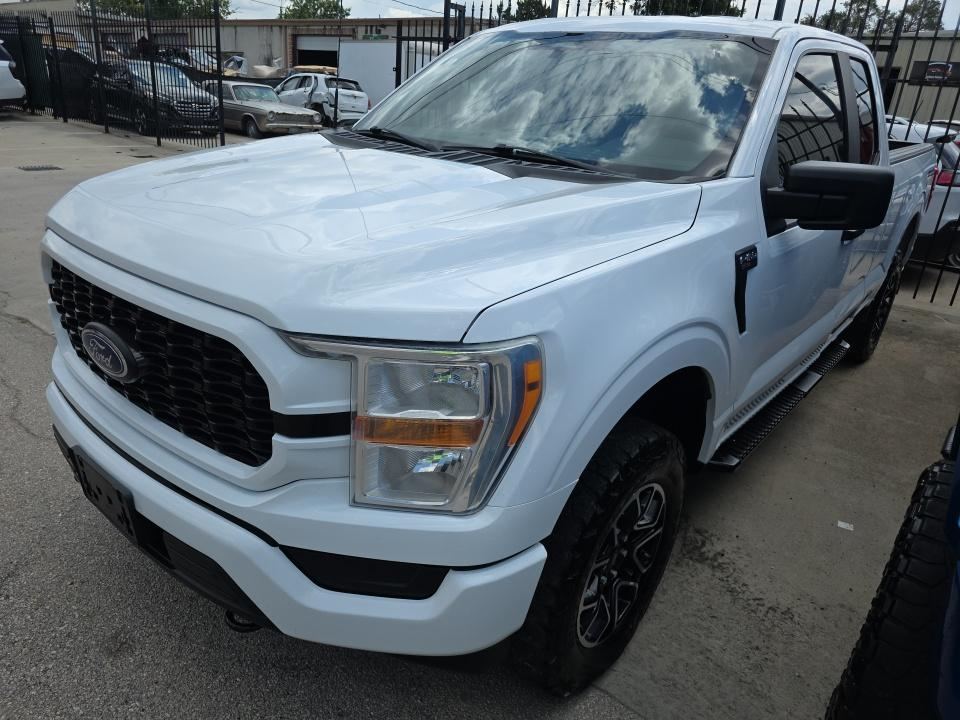 2022 Ford SuperCab