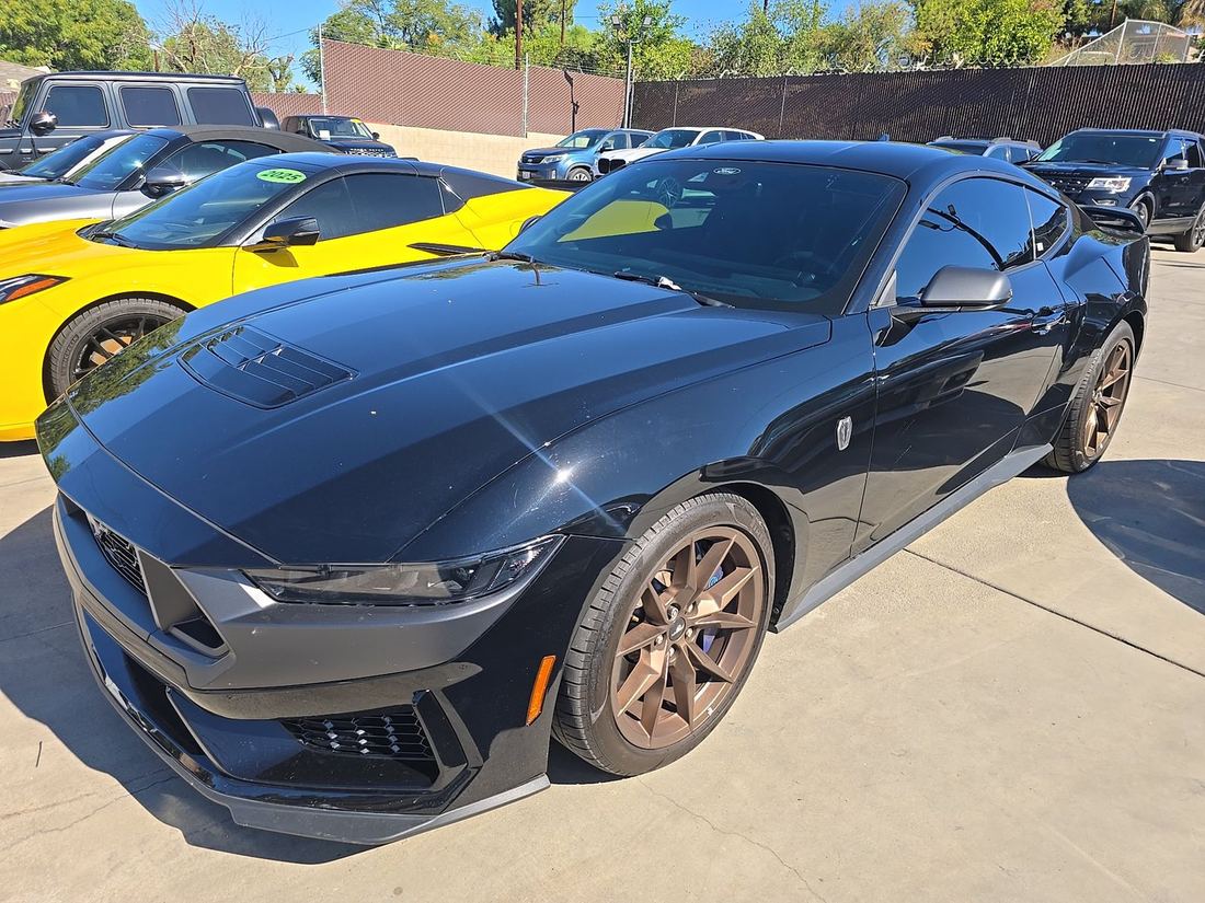 2025 Ford Dark Horse