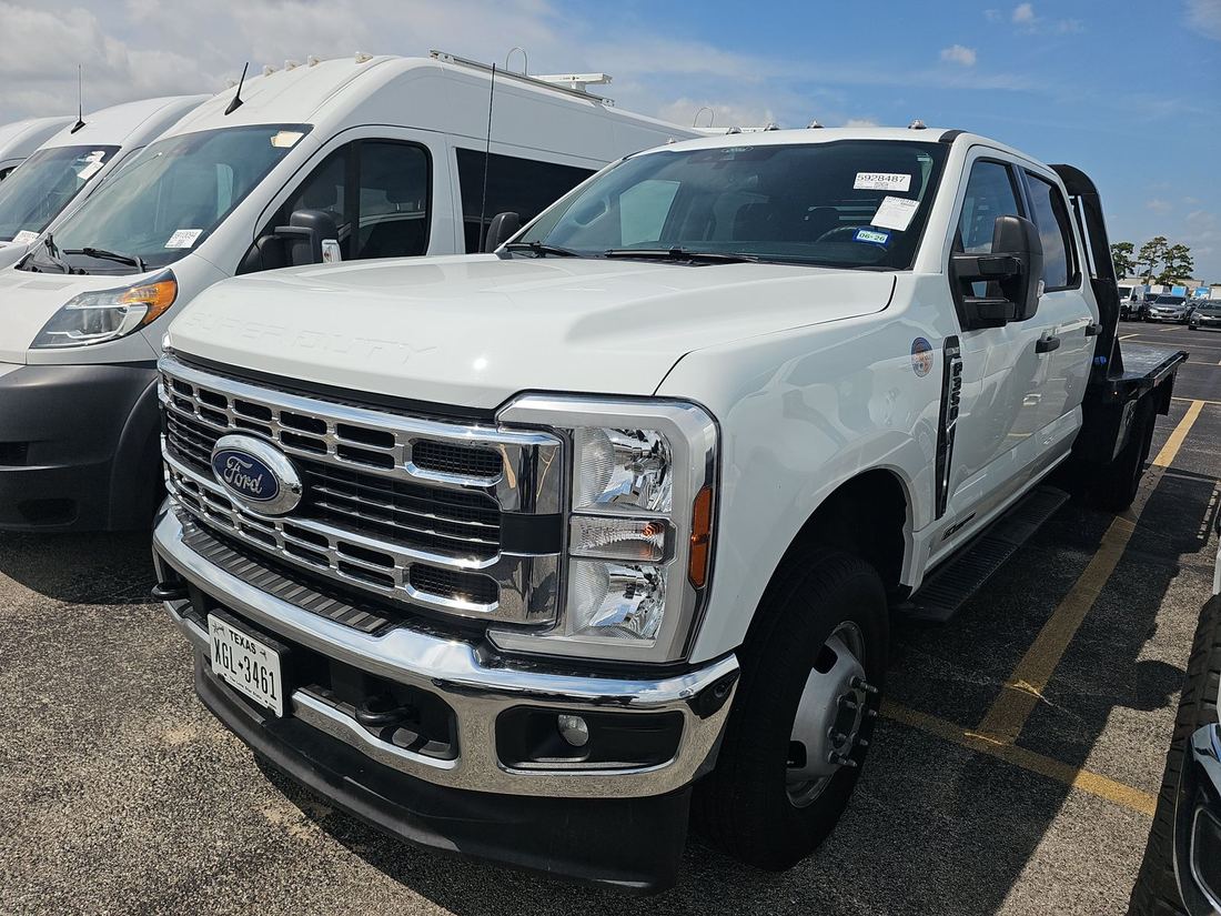 2025 Ford F-Series Super Duty-Dual Rear Wheels
