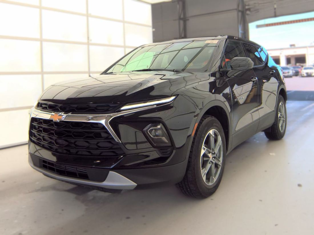 2025 Chevrolet 2LT
