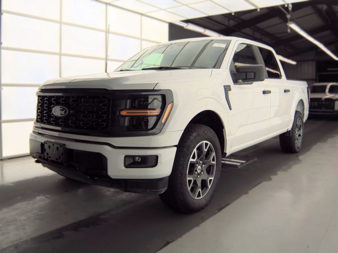 2024 FORD STX