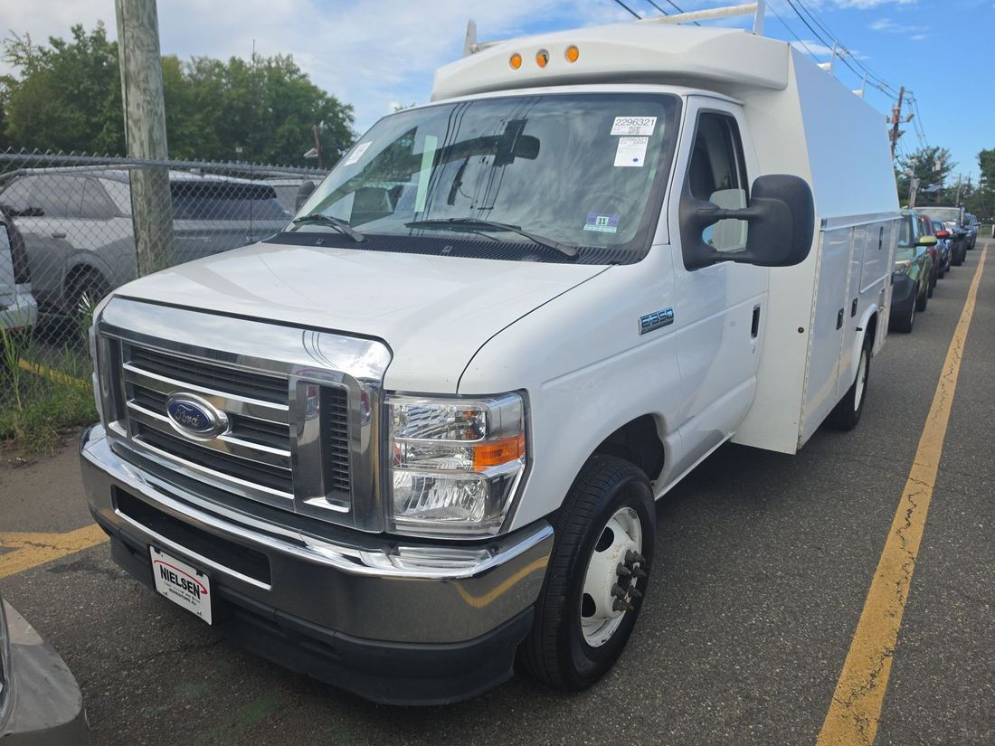 2021 FORD Econoline
