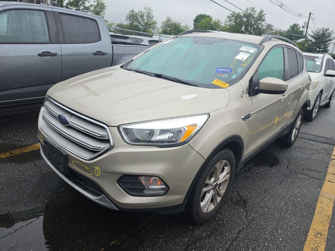 2018 Ford SE