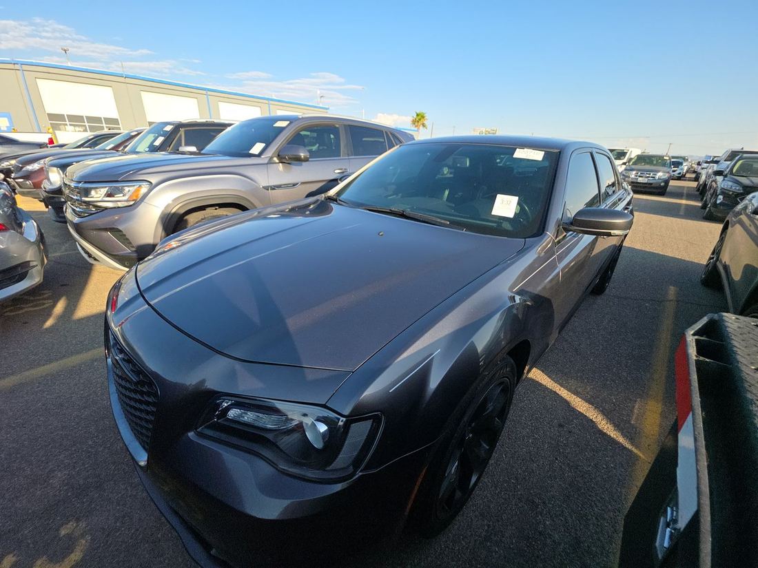 2022 Chrysler LX