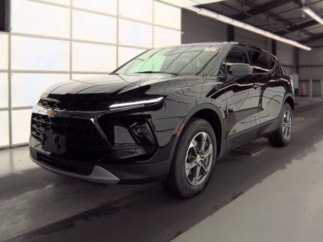 2025 CHEVROLET 2LT