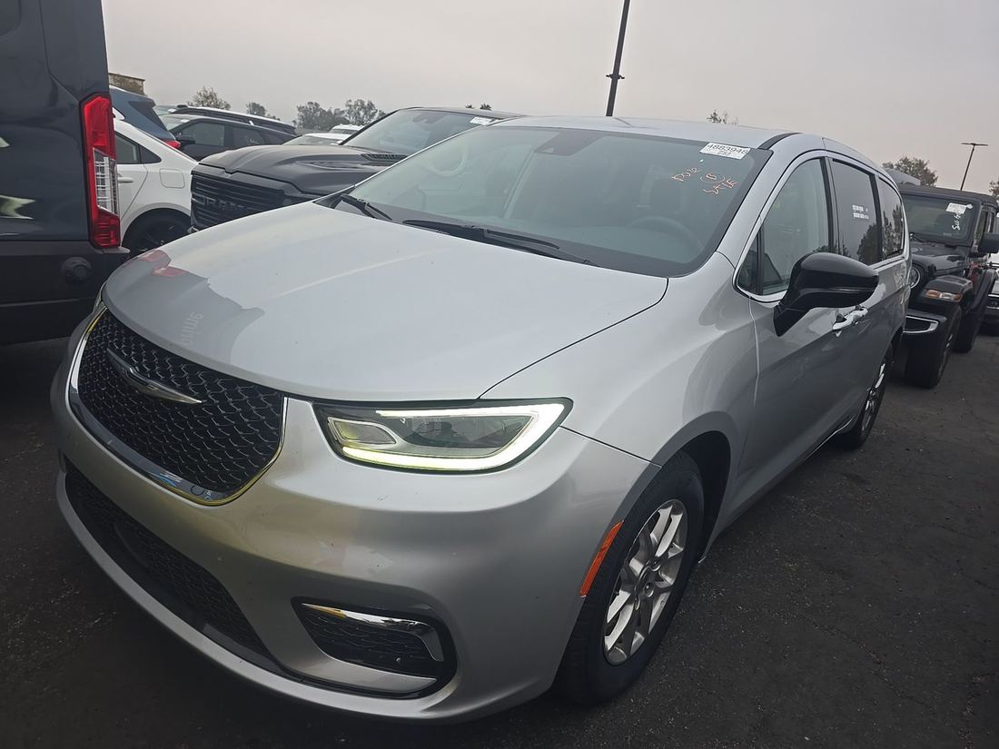 2024 Chrysler RU