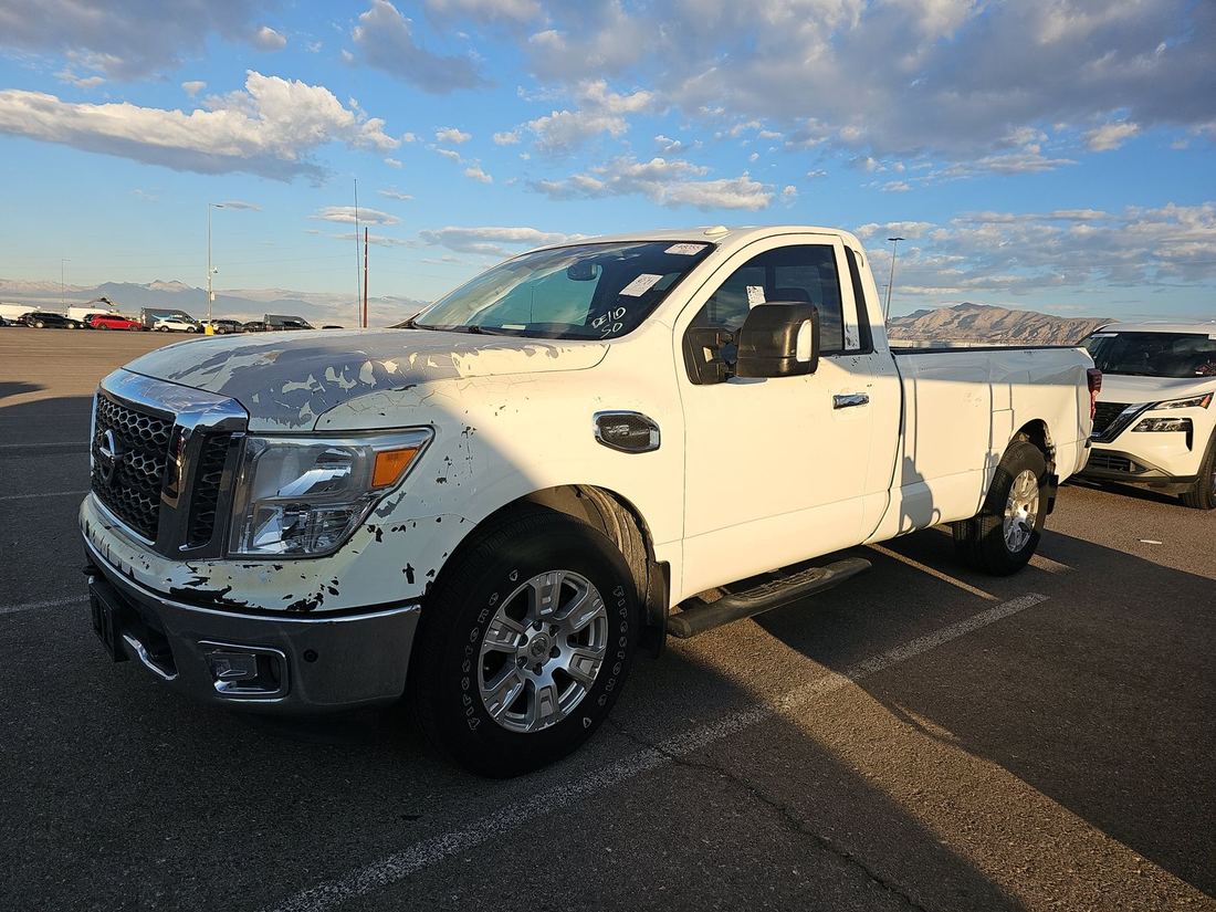 2017 Nissan Titan