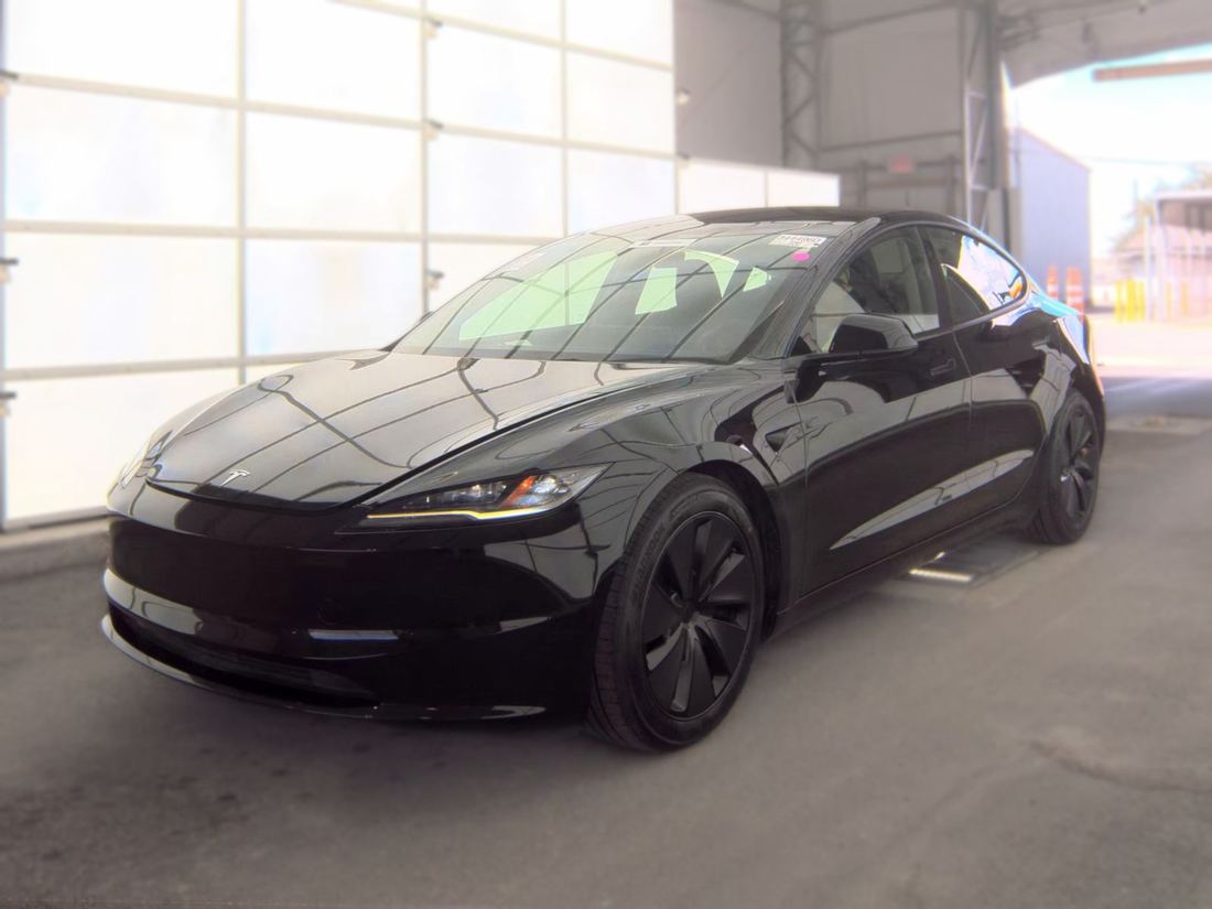 2024 TESLA Model 3