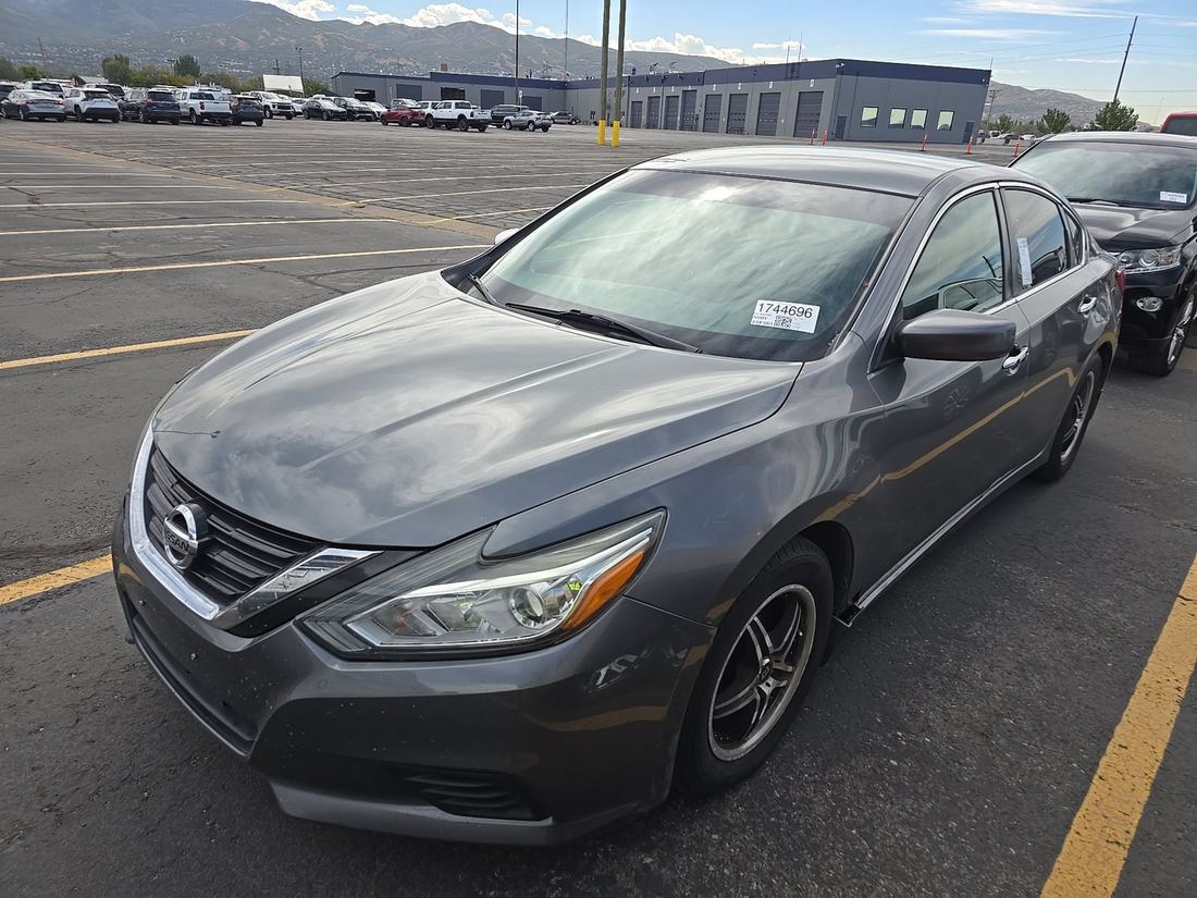 2017 NISSAN Altima