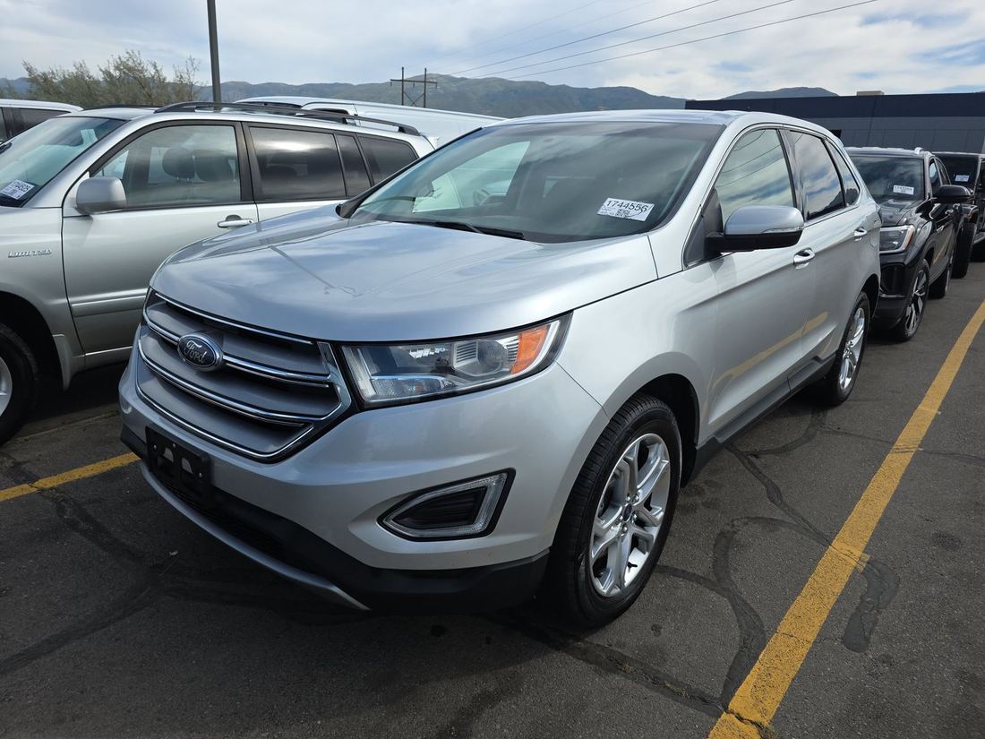 2017 FORD Titanium