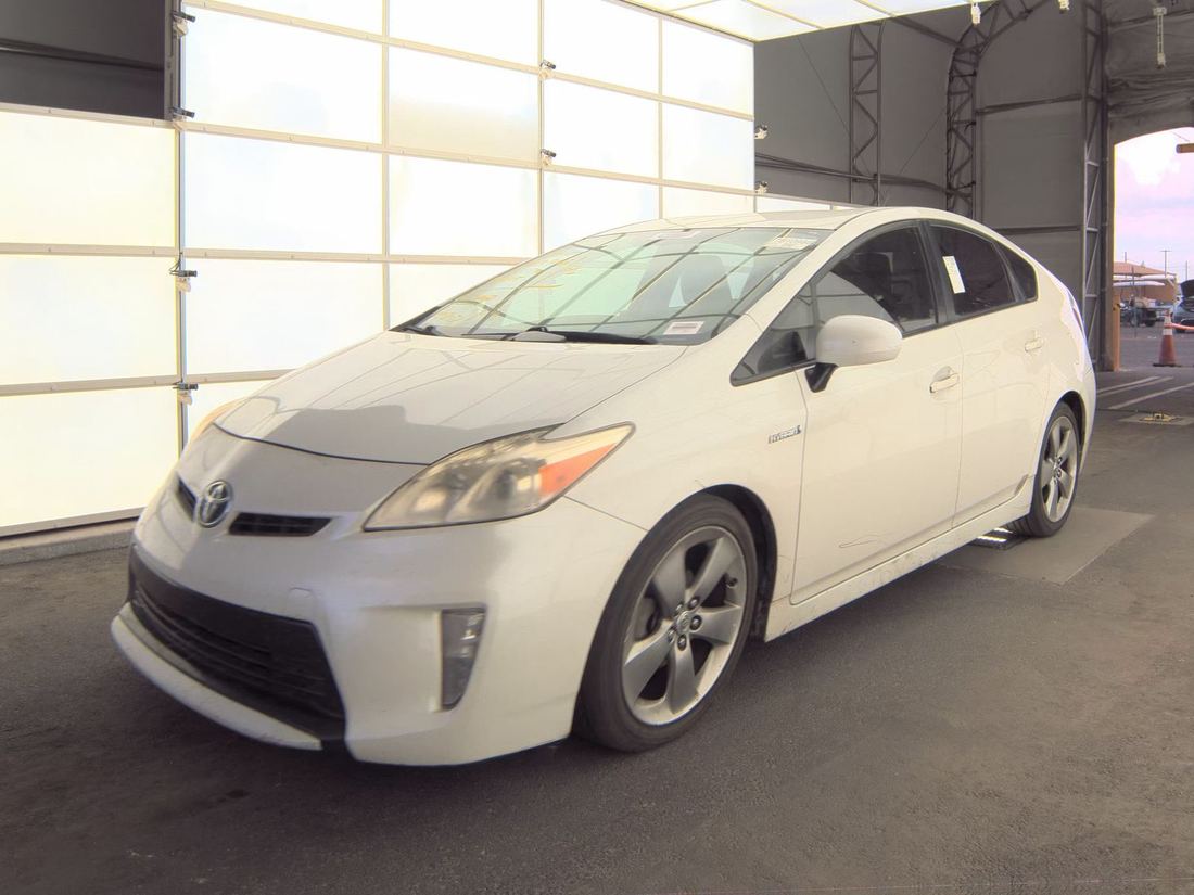 2013 TOYOTA ZVW30L