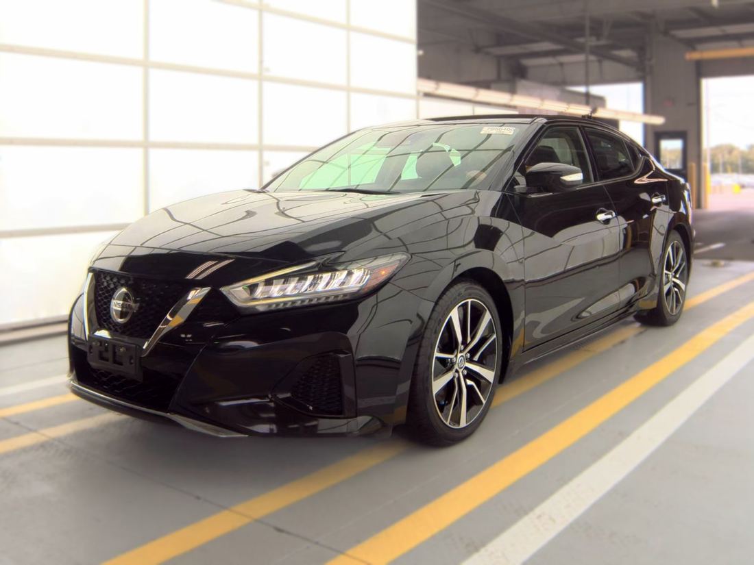 2021 NISSAN SV