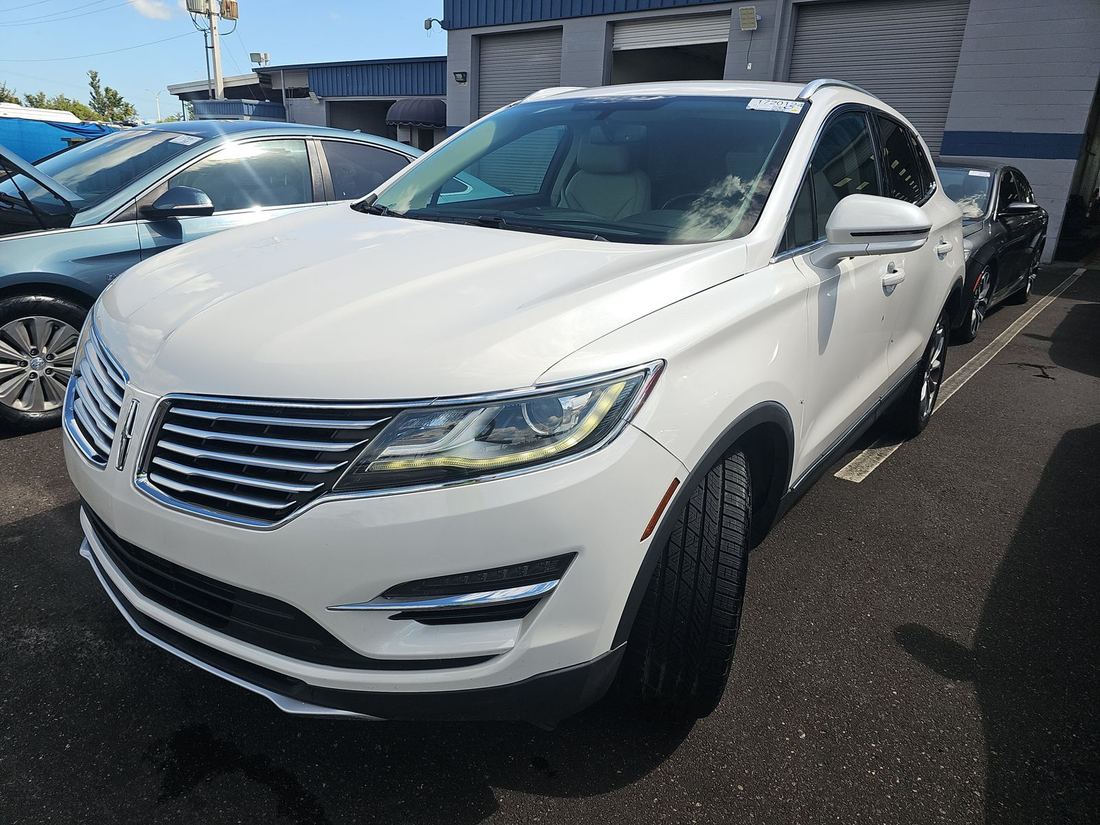 2018 LINCOLN Select