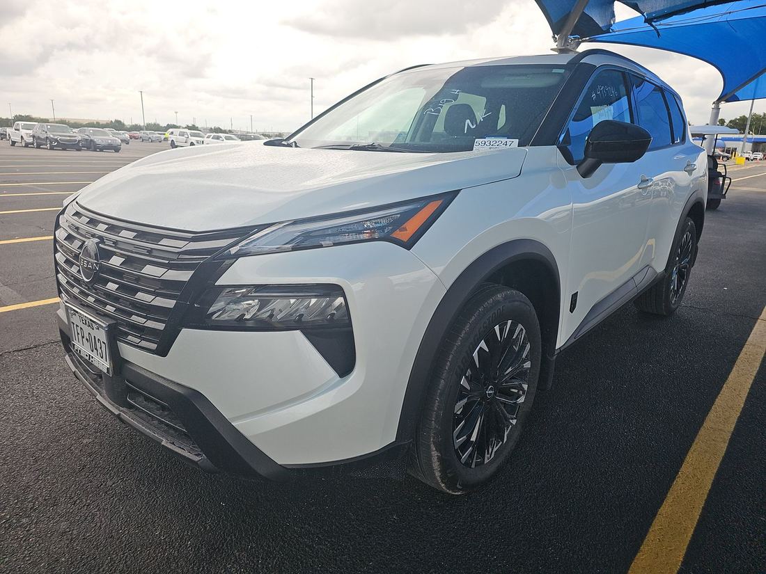 2026 NISSAN SV