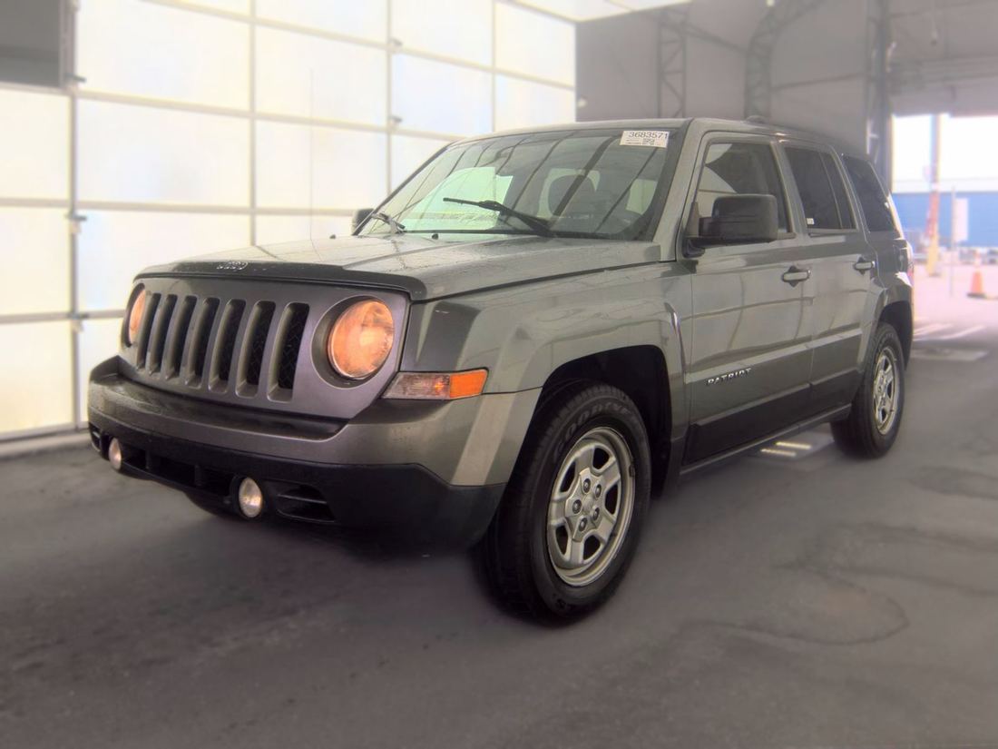 2014 JEEP Sport