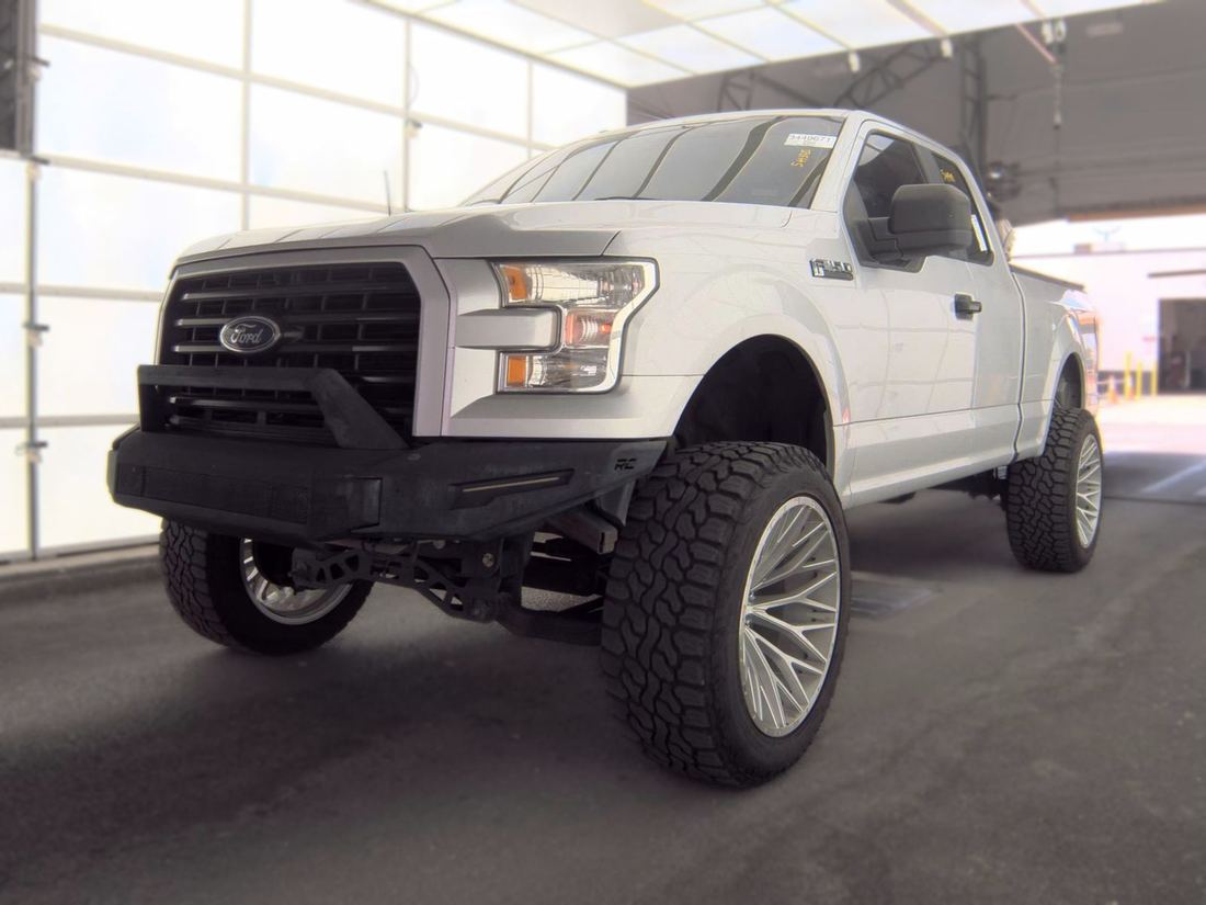 2017 FORD SuperCab