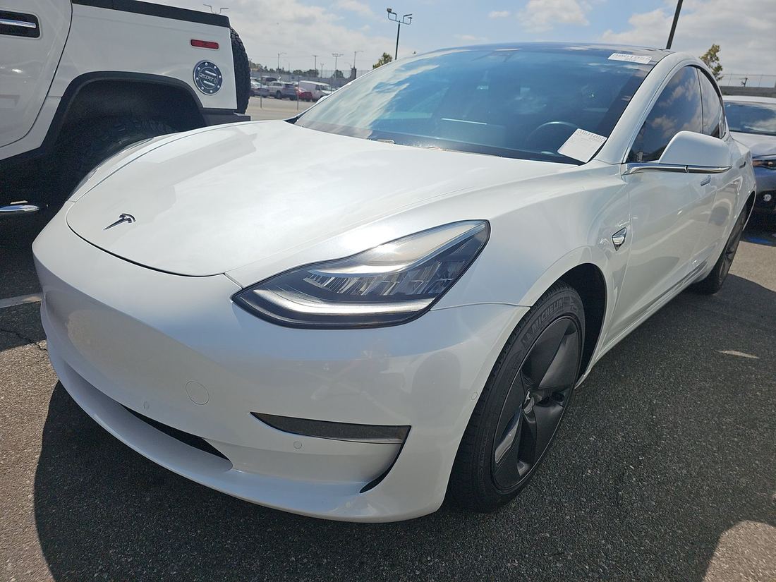 2020 TESLA Model 3