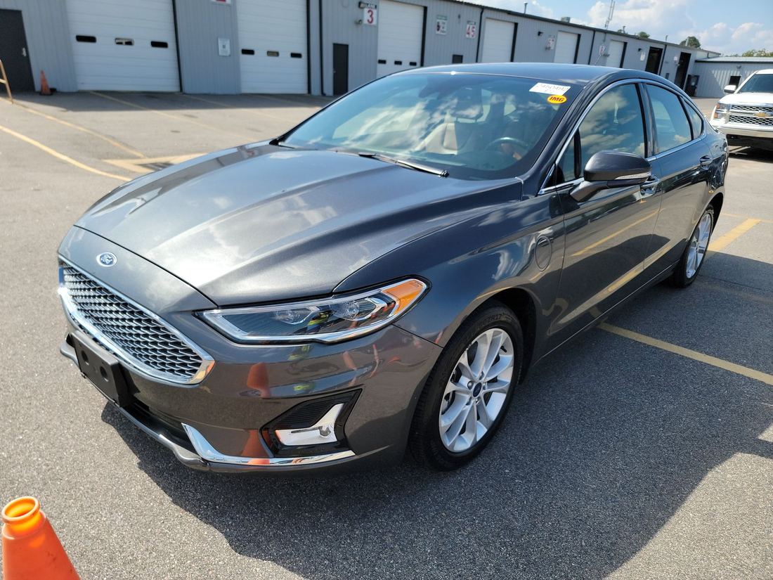 2019 Ford Titanium PHEV