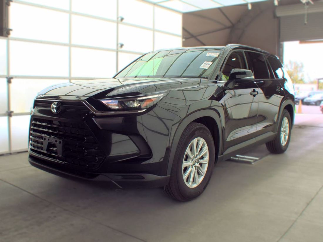 2025 Toyota 15 Series