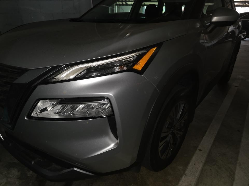 2023 Nissan SV