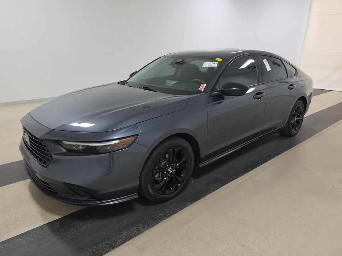 2025 Honda SE