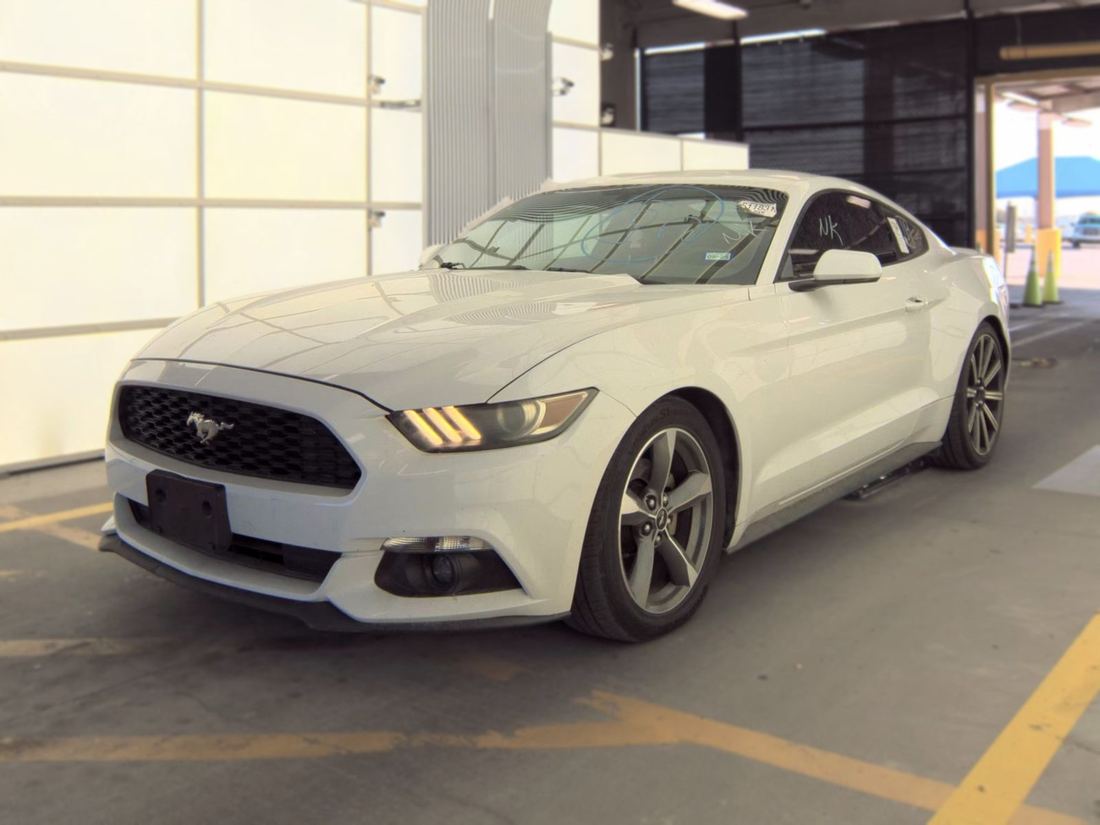 2015 FORD V6 Coupe