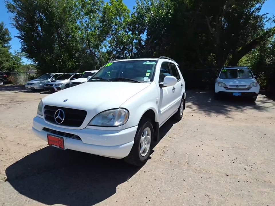 2000 Mercedes-Benz ML320