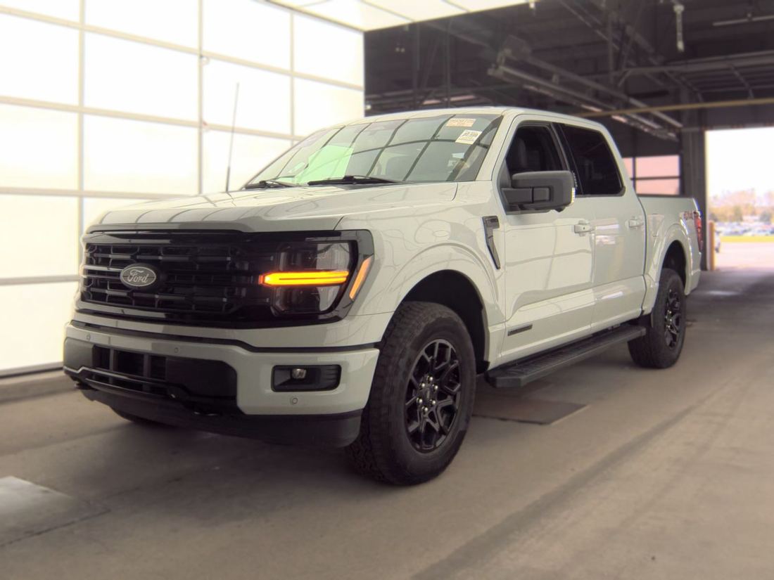 2024 FORD XLT