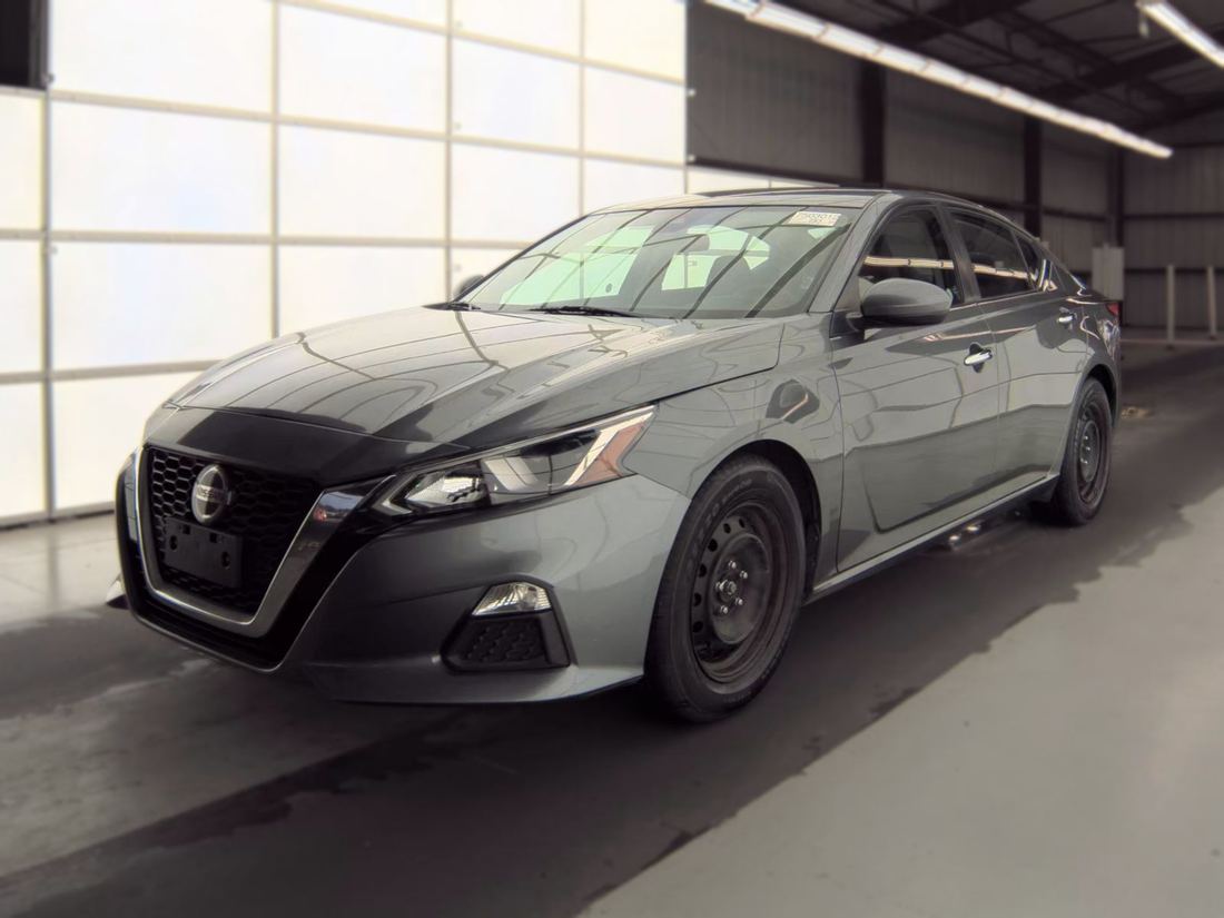 2021 Nissan S