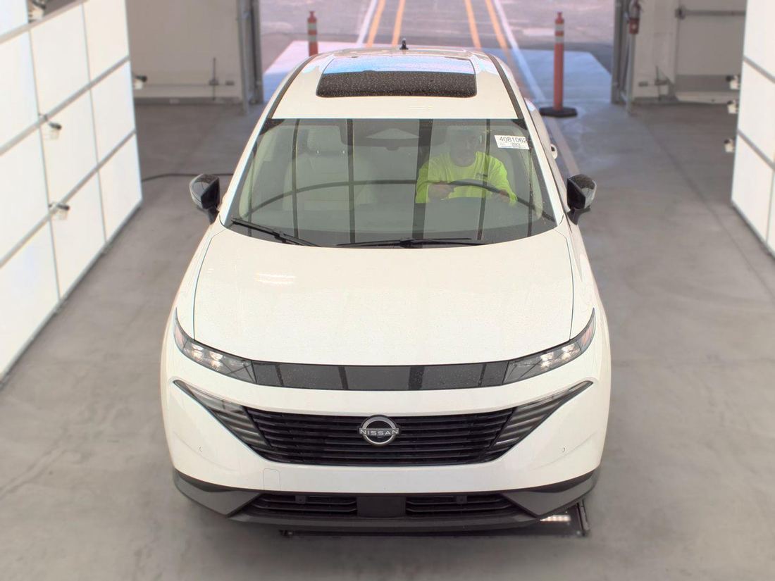 2026 Nissan SL